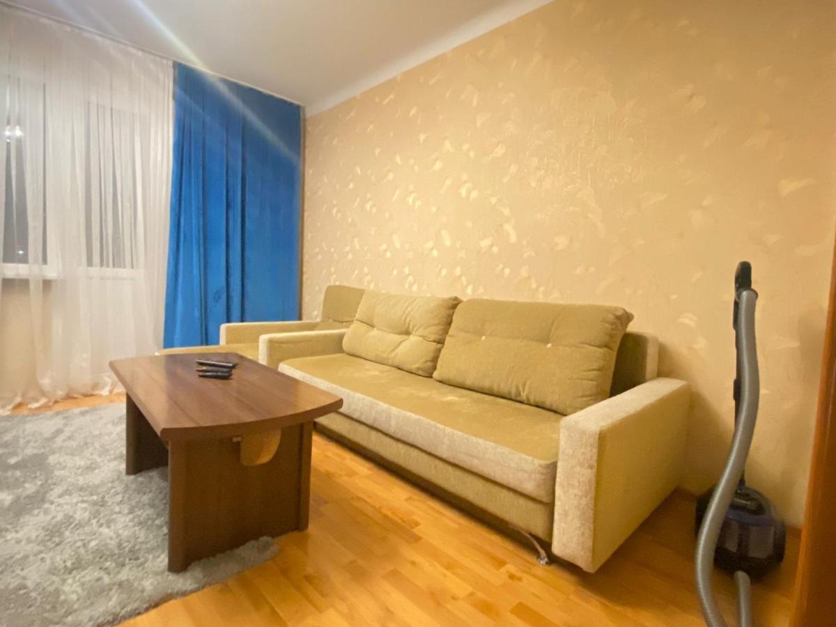 Самал Apartamento Almaty Exterior foto